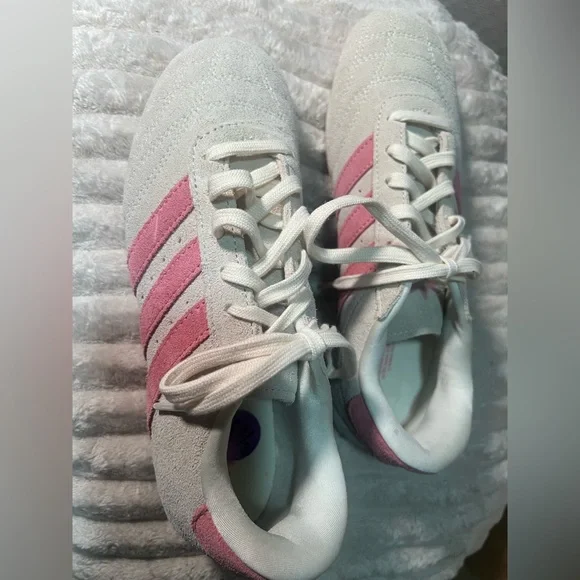 Adidas - Picture 4 of 6